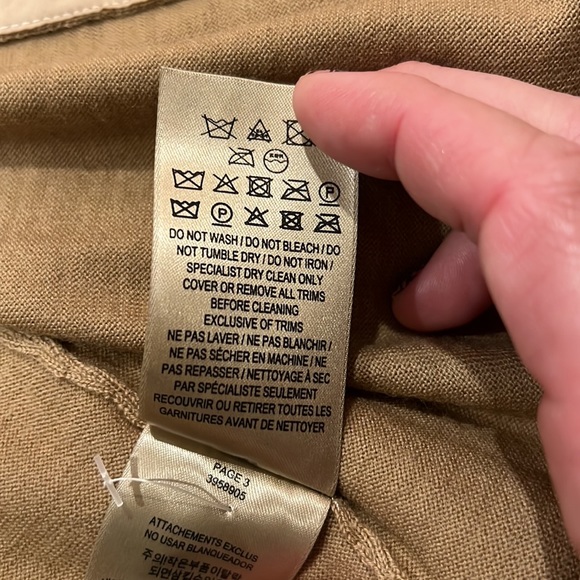 Burberry Scalloped Cardigan - Picture 4 of 14